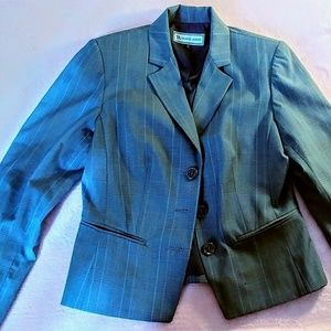 Women's grey blazer suit
